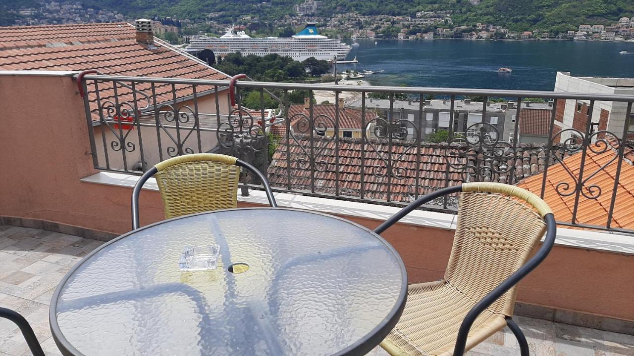 Apartments Krivokapic コトル エクステリア 写真